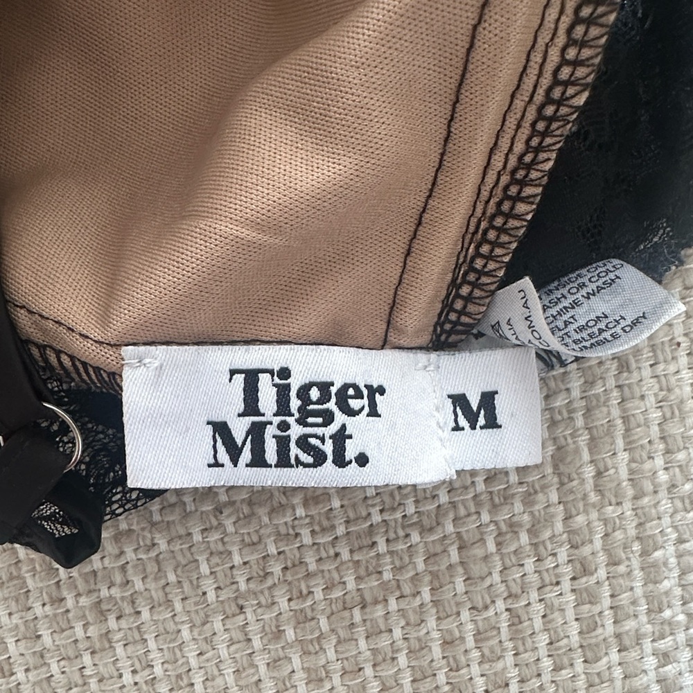 Tiger Mist Black Lace Crop Top - Picture 4 of 4